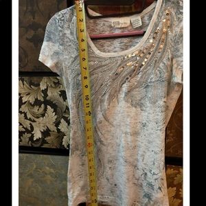 Miss Me t-shirt size small